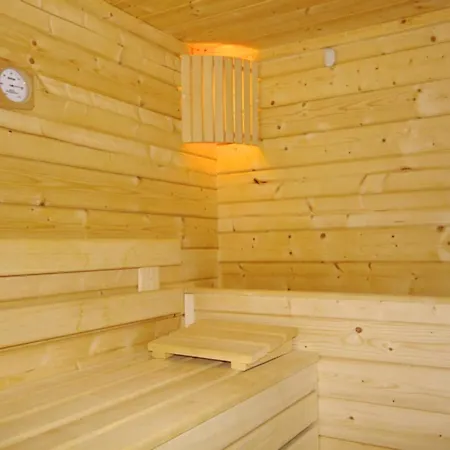 Panzió Mon Chic Maisonn 4*